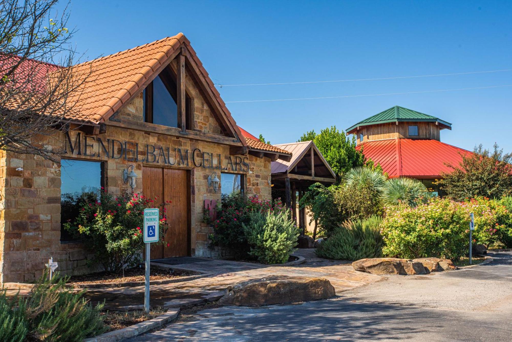 Pecan Cabin Fredericksburg Ngoại thất bức ảnh